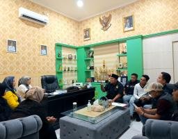 Pertegas Aturan SLHS, DPD BNPM Bangkalan Audiensi ke Dinkes Terkait Layanan Kesehatan dan Dapur Umum