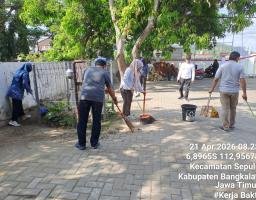 Kecamatan Sepulu Jadikan Hari Selasa Agenda Rutin Kerja Bakti