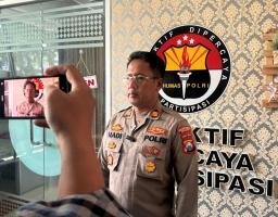 Polrestabes Surabaya Amankan Tersangka Pencurian Sandaran Kursi Besi Fasilitas Umum