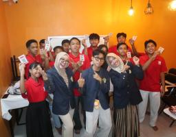 Tiga Mahasiswa Ilmu Komunikasi di Windstar College Bangkalan