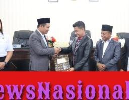 Ketua DPRD Nias Barat Kevin KP Waruwu terima 17 Ranperda usulan pemerintah untuk masa depan Nias Barat