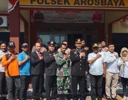 Lintas Sektor Arosbaya Ucapkan Selamat HUT Bhayangkara ke-80, Apresiasi Kinerja Polsek