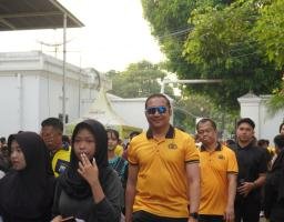 OLAHRAGA SEDULURAN AREK AREK SUROBOYO BERSAMA POLRESTABES SURABAYA MEMPERINGATI HARI BHAYANGKARA KE-80