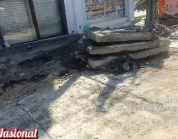 Pengerjaan Saluran U-Ditch di Kedungmangu Timur Surabaya Dikeluhkan, Akses Pertokoan Terganggu