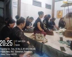 Dua Komunitas di Surabaya Gelar Tradisi Rutinan Luhur Bekti Desa