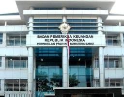 2 TAHUN BUNGKAM, ASET PENDOPO 2 NIAS BARAT TIBA-TIBA TERBONGKAR. PUBLIK DESAK BPK AUDIT ULANG