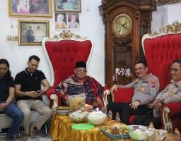 Memperkuat Sinergitas Kamtibmas, Kapolres Pelabuhan Tanjung Perak Silaturahmi ke Tokoh Masyarakat