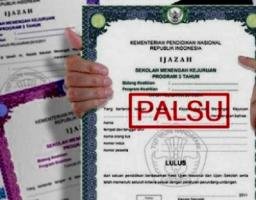 EMPAT KALI DIKONFIRMASI, PJ KADES ONONAMOLO III NIAS BARAT DIDUGA BUNGKAM SOAL ISU IDENTITAS DAN IJAZAH