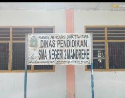 Siswa Belajar di Fasilitas Rusak, SMAN 2 Mandrehe Diduga Selewengkan Dana BOSP Rp235 Juta : Kepsek Terancam 20 Tahun