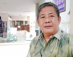 Tokoh Masyarakat Dermawan Daeli Soroti Gaya Kepemimpinan Bupati Nias Barat di Grup Aekhula