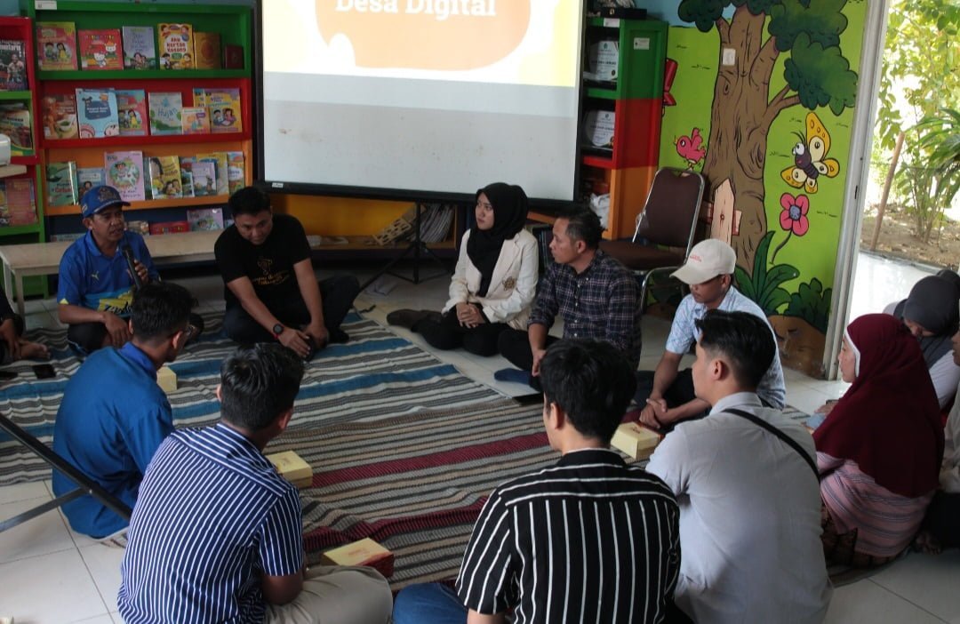 Digital Branding Desa Gicikcemandi Sidoarjo Melalui Abdimas Stikosa-AWS