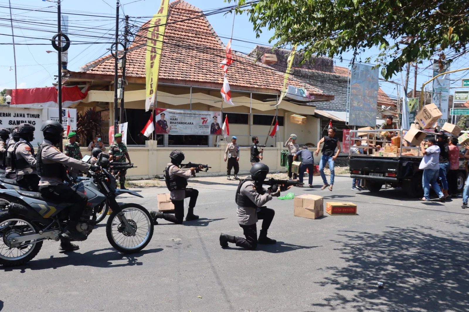 Polres Sampang Latih Kemampuan Personel Amankan Pemilu 2024 Melalui Sispamkot