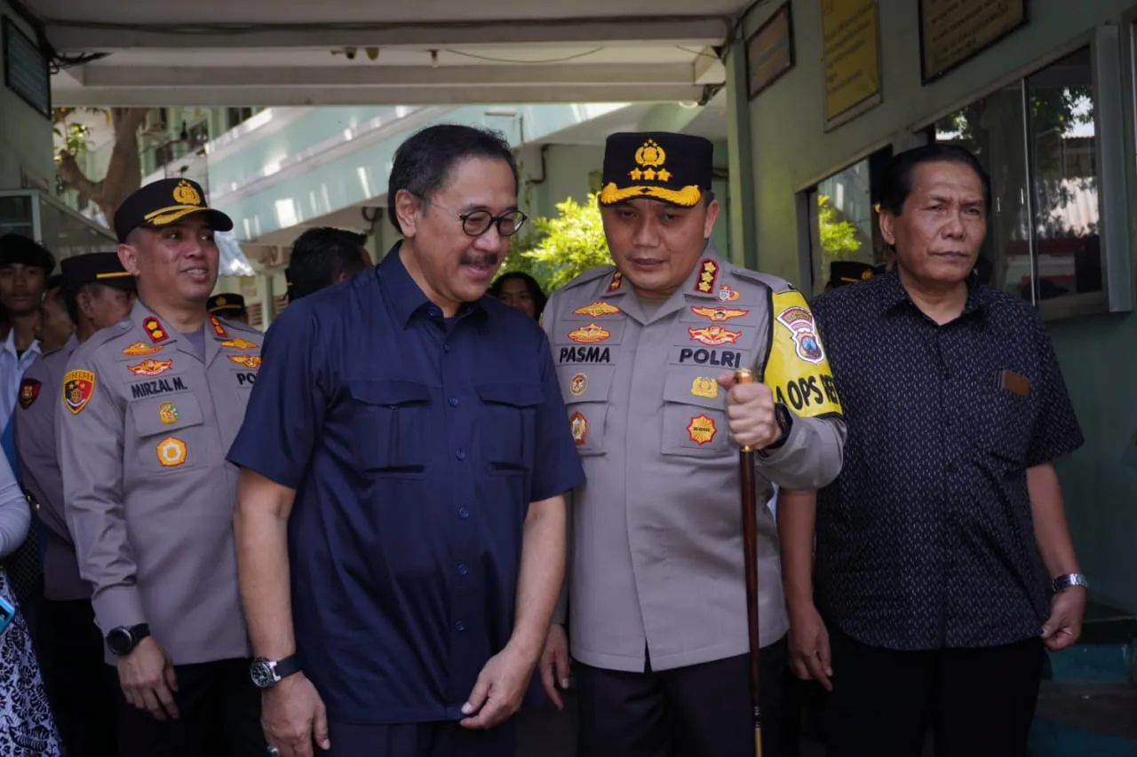Pembukaan Pintu Gerbang SMK 2 Prapanca Di Iringi Senyum Lebar Para Pelajar