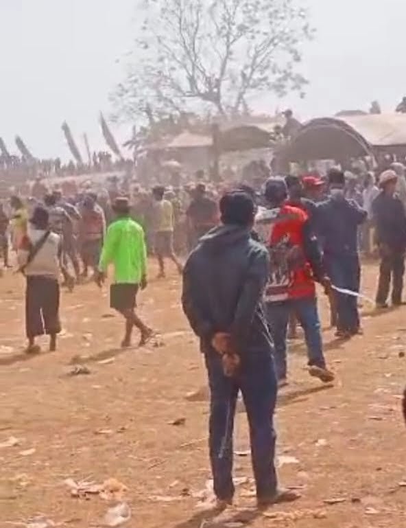 Kerapan Sapi di Bangkalan Berujung Ricuh, Tiga Orang Luka Akibat Benda Tajam