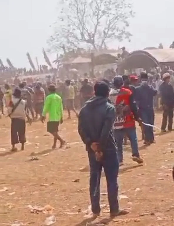 Kerapan Sapi di Bangkalan Berujung Ricuh, Tiga Orang Luka Akibat Benda Tajam