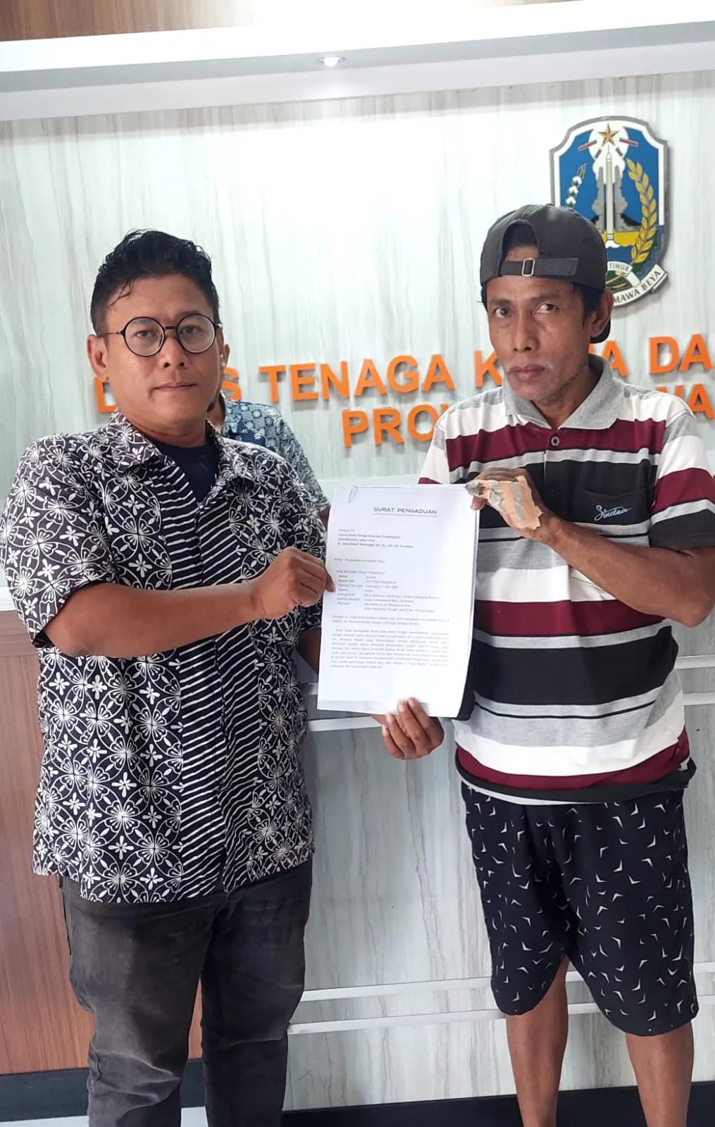 Korban Laka Kerja Resmi Lapor ke Disnakertrans Jatim Berharap Mendapat Keadilan