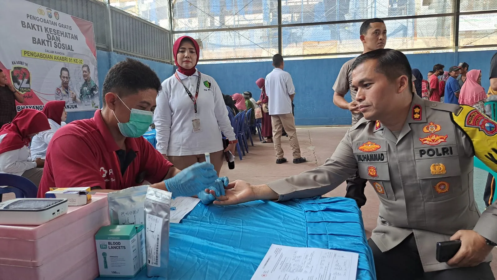 Polres Nganjuk Bersama Rumah Sakit Bhayangkara Nganjuk Gelar Bakti Sosial dan Bakti Kesehatan Pengabdian AKABRI 91 Ke - 32 Tahun 2023