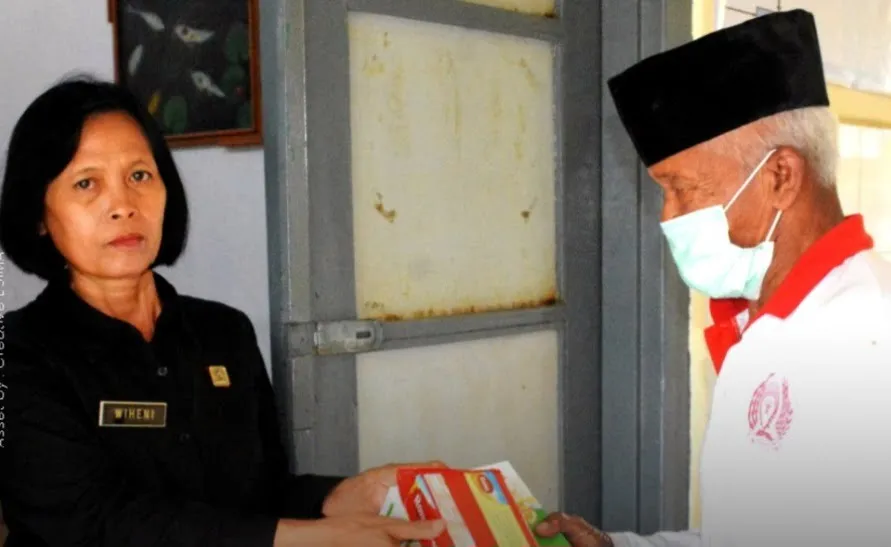 Pembagian Kebutuhan Gizi Tambahan untuk WBP Lanjut Usia di Lapas Kelas I Malang