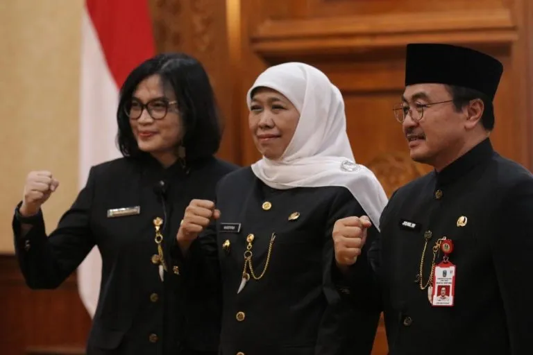Gubernur Khofifah Lantik Prof Cita Sebagai Direktur RSUD dr Soetomo
