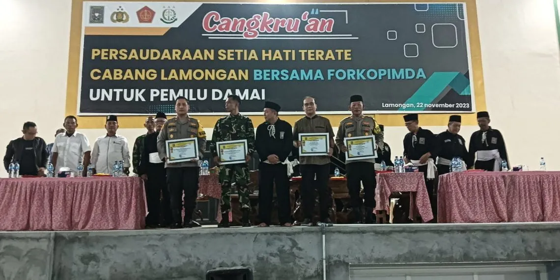 Jumat Curhat Polres Lamongan Gelar Silaturahmi, Cangkrukan dan Ngopi Bareng PSHT
