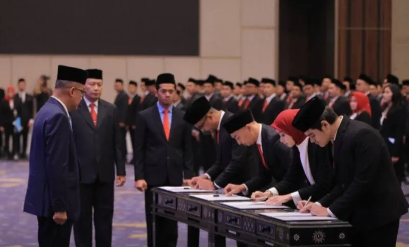 Lantik dan Ambil Sumpah 435 Notaris di Jatim, Dirjen AHU Ingatkan Hati-hati