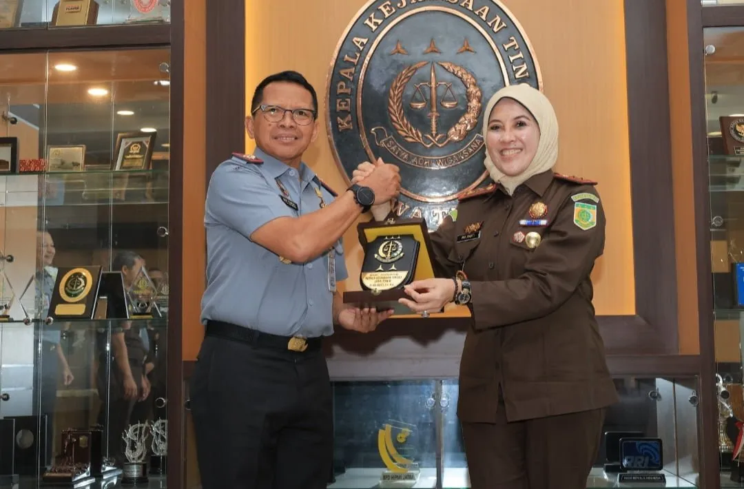 Kakanwil Kemenkumham Jatim Ajak Kajati Utamakan Restoratif Justice