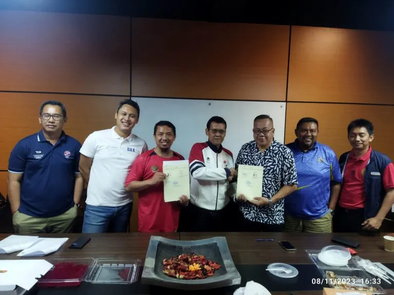Fakultas Vokasi UNESA Kembangkan Management Pervorma atlet Kriket di Putrajaya Malaysia