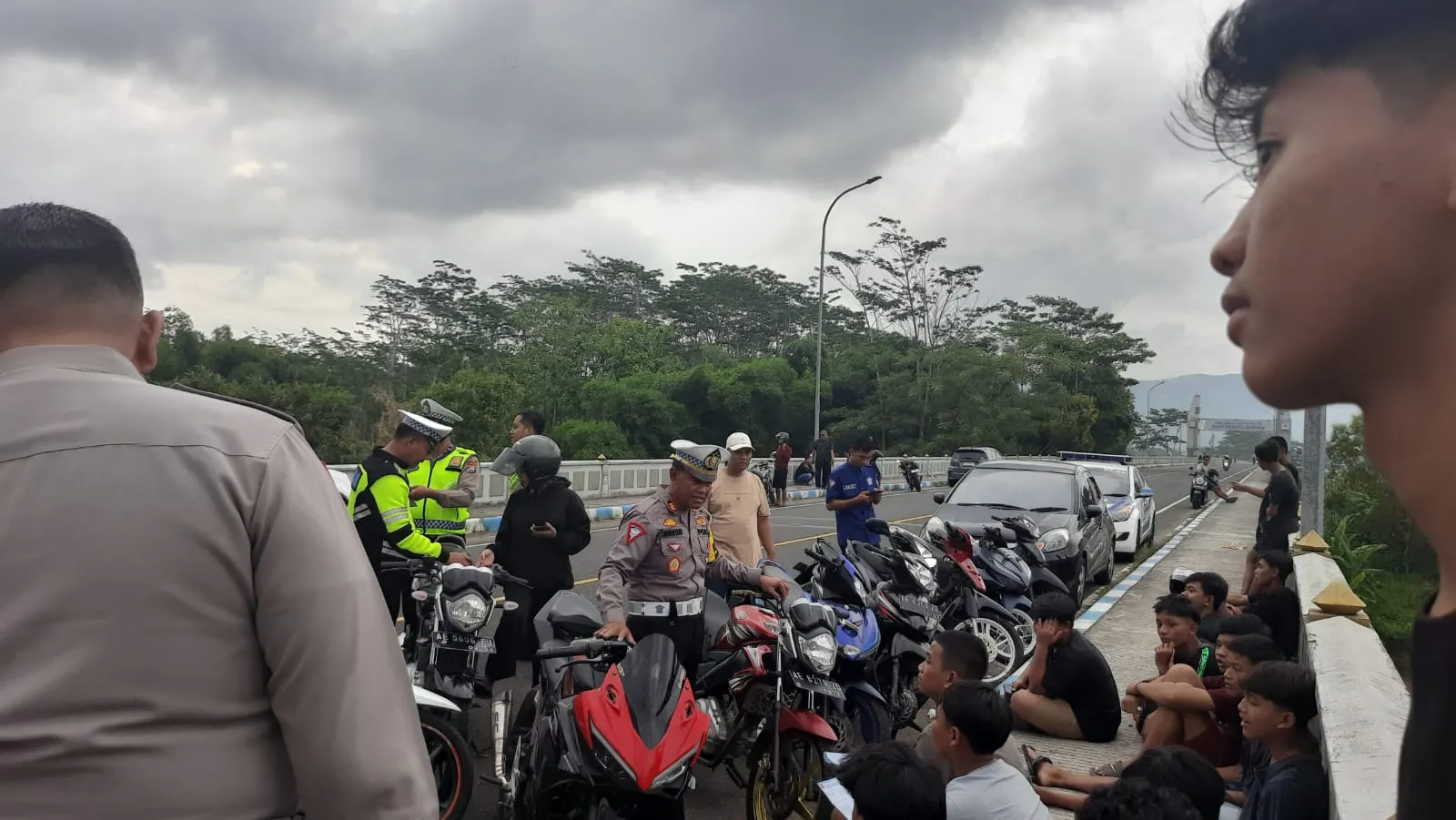 Polres Pacitan Gelar Razia Balap Liar di JLS, 20 Unit Motor Berhasil Diamankan