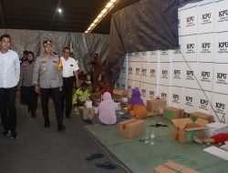 Pastikan Logistik Pemilu Aman, Kapolres Pasuruan bersama Forkopimda Tinjau Gudang Logistik