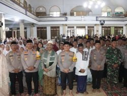 Jumat Curhat Polres Nganjuk bersama Santri Pomosda At -Taqwa Tanjunganom, Kapolres Sampaikan Pesan Kamtibmas