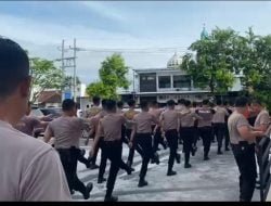 Jaga Kebugaran, Anggota Sat Samapta Polres Nganjuk Laksanakan Lari Pagi dan Latihan PBB 