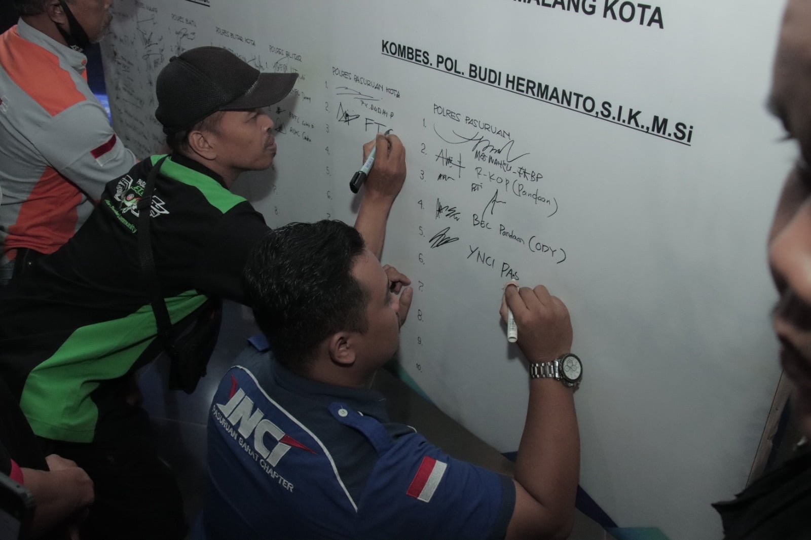 Ditlantas Polda Jawa Timur bersama Polresta Malang Kota gandeng komunitas otomotif gelar Deklarasi Zero Knalpot tidak sesuai spesifikasi teknis (Spektek).