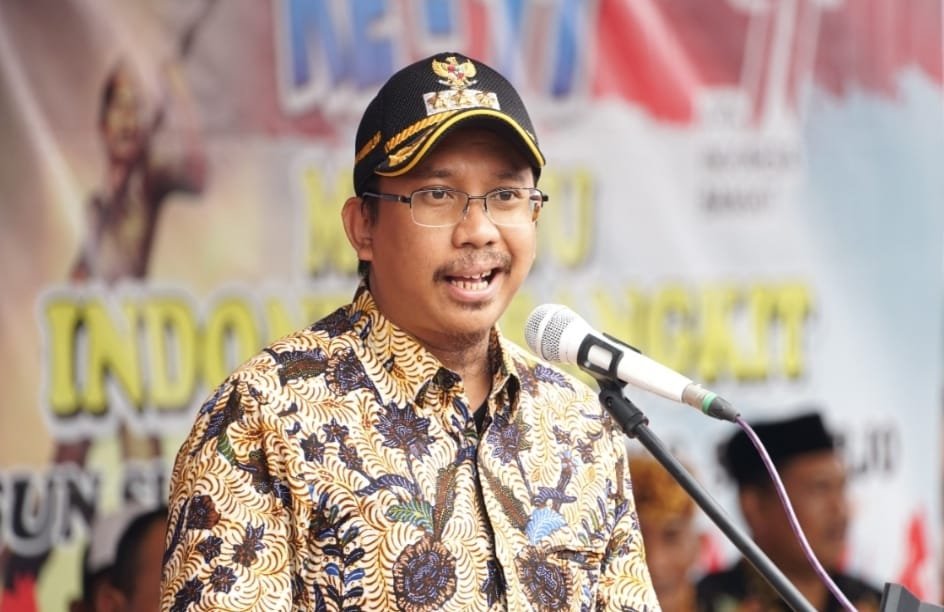 Ketua Umum Aliansi Madura Indonesia (AMI) Baihaki Akbar, miris dan kecewa melihat kinerja KPK lamban dan tidak profesionalan dalam menindaklanjuti kasus OTT Badan Pelayanan Pajak Daerah (BPPD) Pemerintah Kabupaten Sidoarjo.