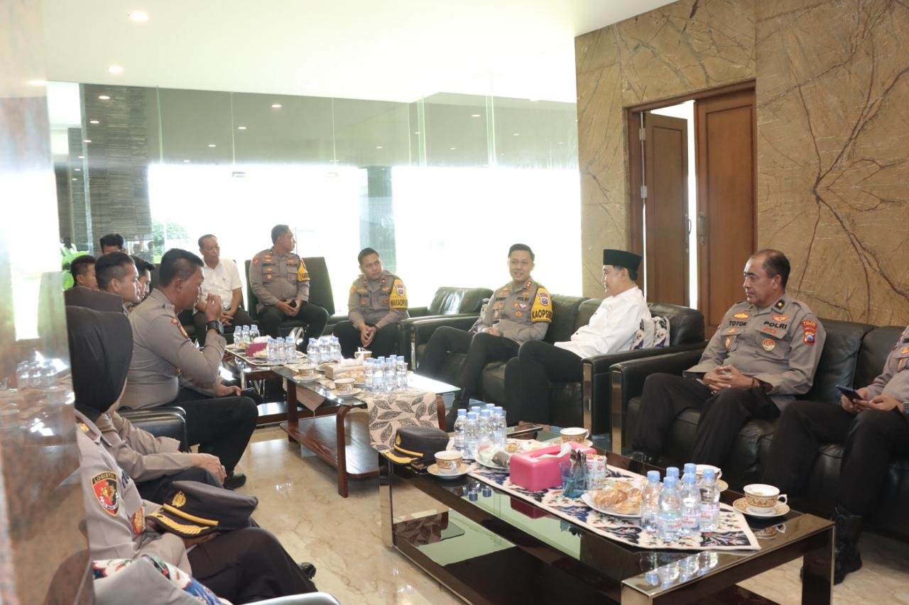 Tahapan puncak Pemilu 2024 yang tinggal beberapa hari saja membuat Polres Lamongan Polda Jatim terus memaksimalkan kegiatan terkait pengamanan di wilayah hukumnya.