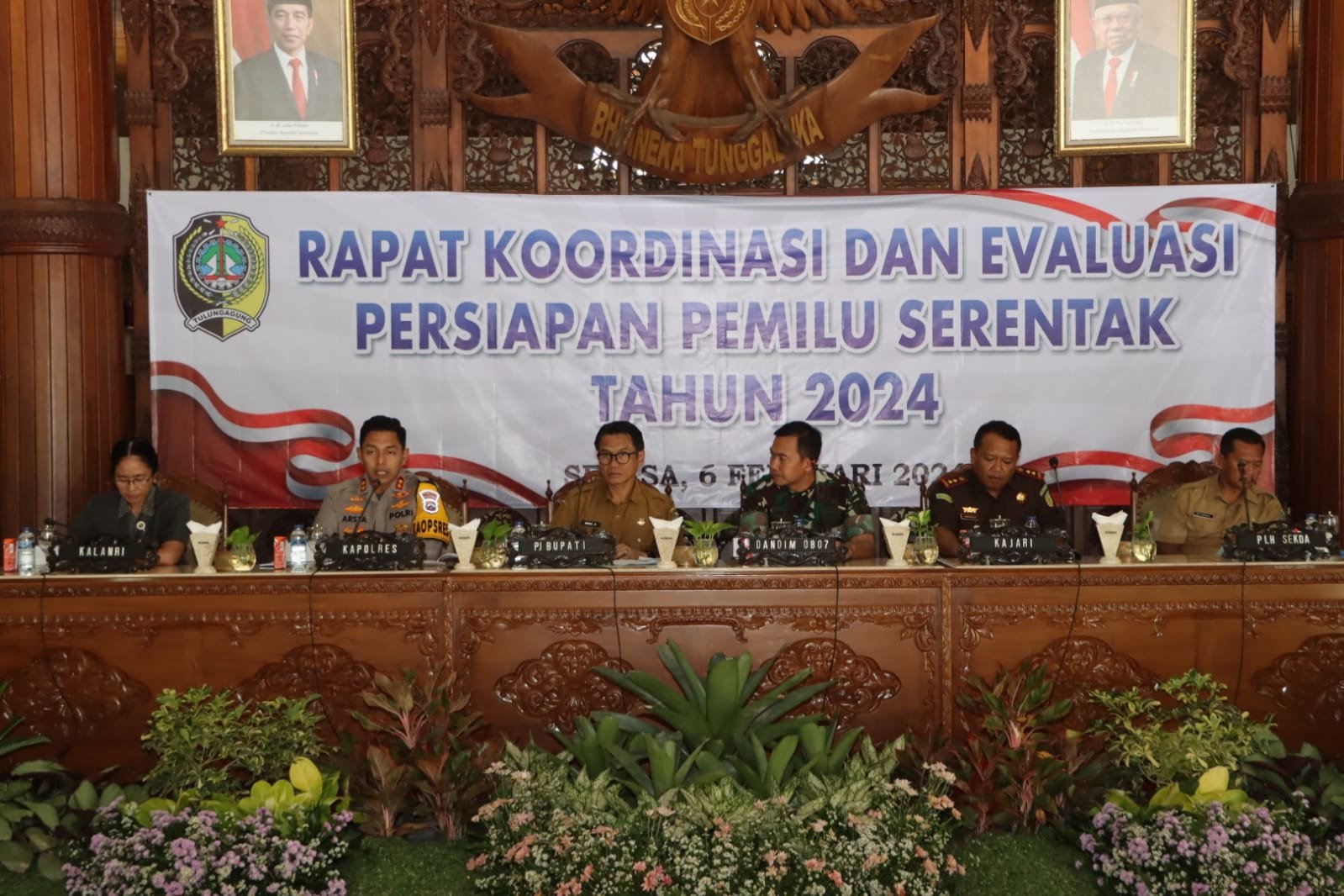 Untuk pengamanan Pemilu 2024 di Kabupaten Tulungagung Jawa Timur, Polres Tulungagung telah menyiapkan sebanyak 7.731 personel gabungan dari unsur TNI – Polri dan Pam Swakarsa dari pemerintah daerah setempat.