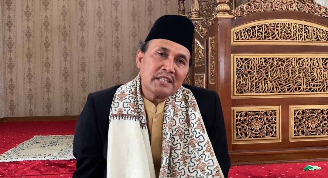 Pengasuh Pondok Pesantren Roudhotul Qur'an Asy-Syafi'iyah Blimbing Kota Malang, KH Muhammad Kholili MA mengajak seluruh komponen bangsa, khususnya masyarakat Kota Malang, untuk tetap tenang dan damai pasca pencoblosan Pemilu 2024 pada tanggal 14 Februari lalu.