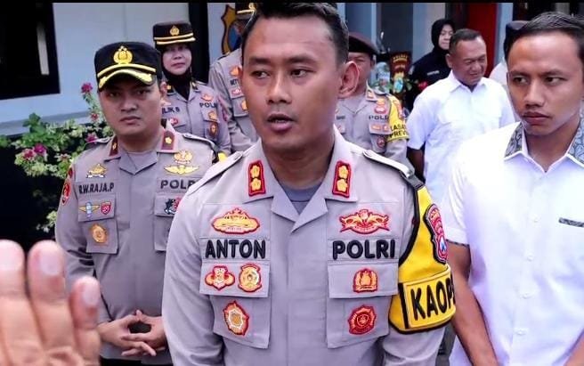 Satreskrim Polres Ponorogo gerak cepat dalam mengungkap kasus payudara di bumi reog. Polisi telah menetapkan Anak Berhadapan dengan Hukum (ABH) berusia 17 tahun.