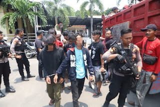 Puluhan Orang Diduga Pelaku Penyalahgunaan Narkoba Diamankan Polres Mojokerto