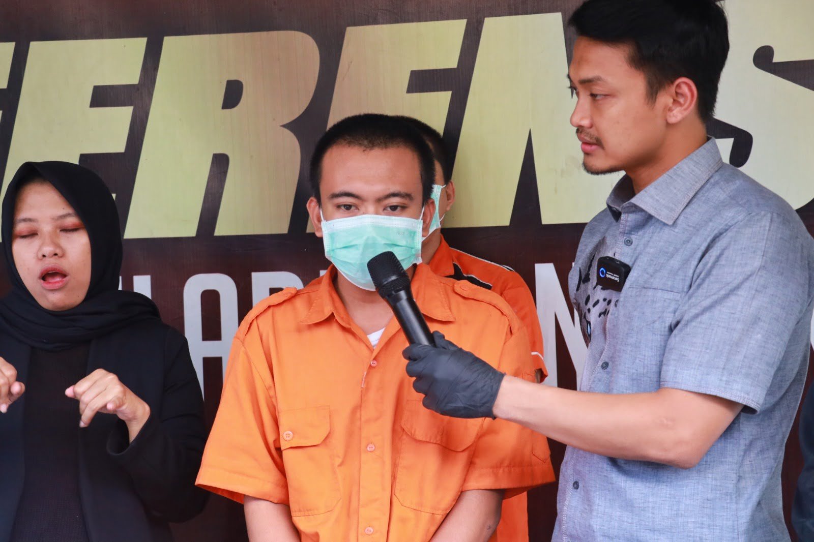 Satu pelaku pencurian kendaraan bermotor (Curanmor) dan seorang penadahnya diamankan Jatanras Satreskrim Polres Pelabuhan Tanjung Perak Surabaya.