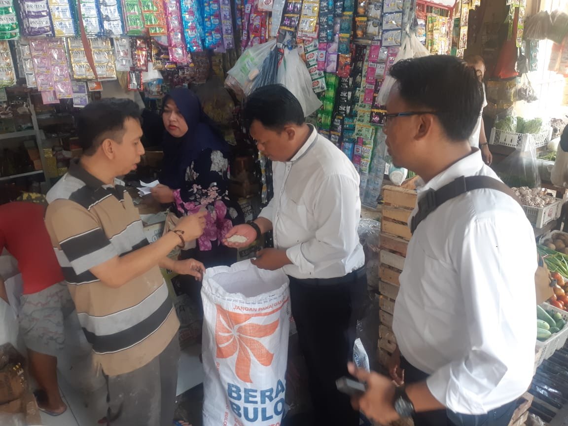 Stok Melimpah, Harga Beras Di Pasar Mulai Turun