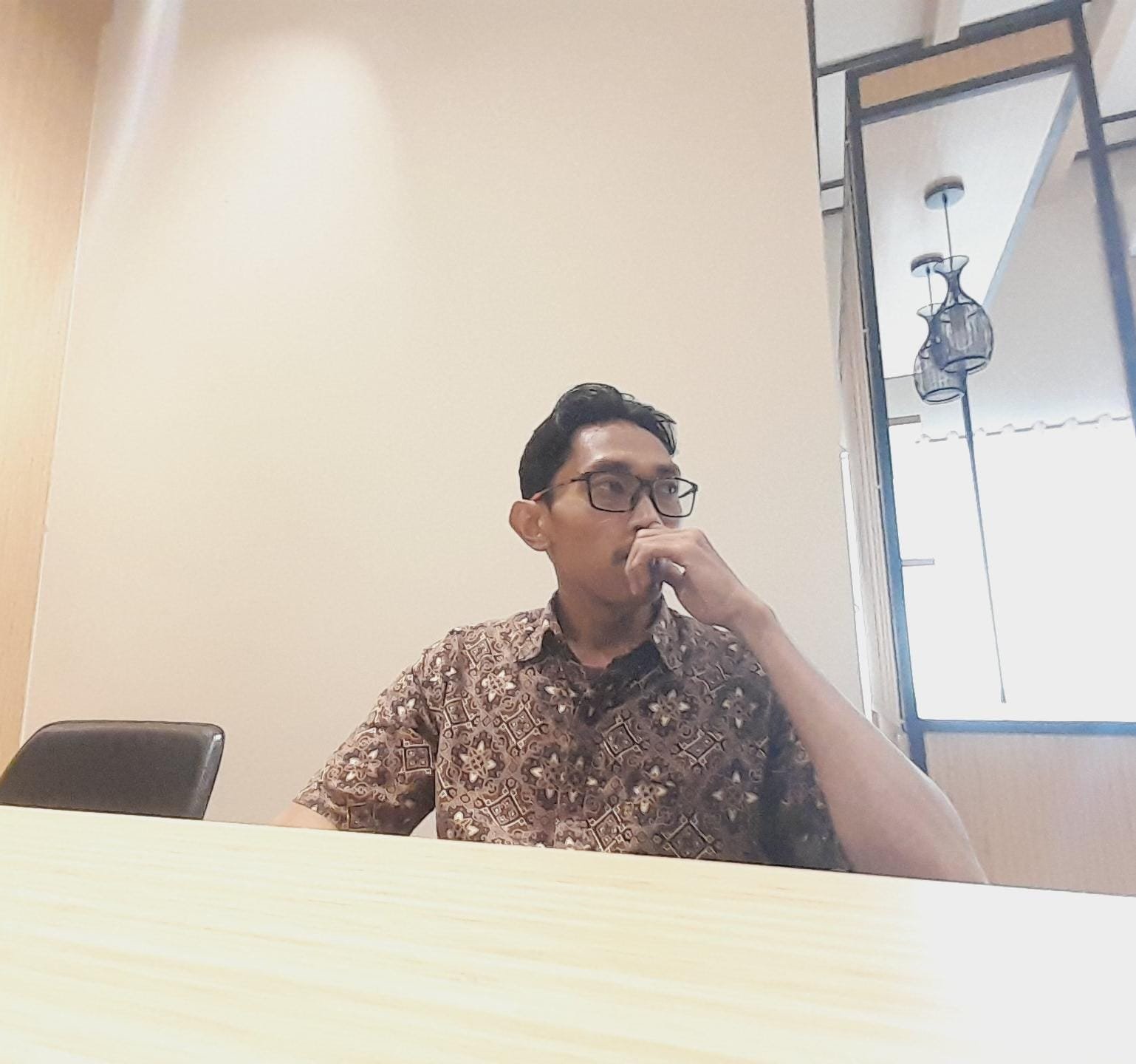 Pemerintah Kabupaten (PEMKAB) Banyuwangi melalui Sekretaris Daerah (SEKDA) mengeluarkan Surat Edaran nomor 300/369/429.020/2024 tentang Pengaturan Kegiatan Wisata, Tempat Hiburan dan Rumah Makan Selama Bulan Suci Ramadhan 1444 Hijriah Di Kabupaten Banyuwangi.