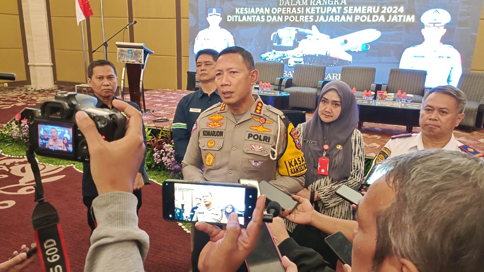 Rapat koordinasi (Rakor) jelang pelaksanaan Operasi Ketupat Semeru 2024 digelar oleh Polda Jawa Timur bersama lintas sectoral, Kamis (21/3).