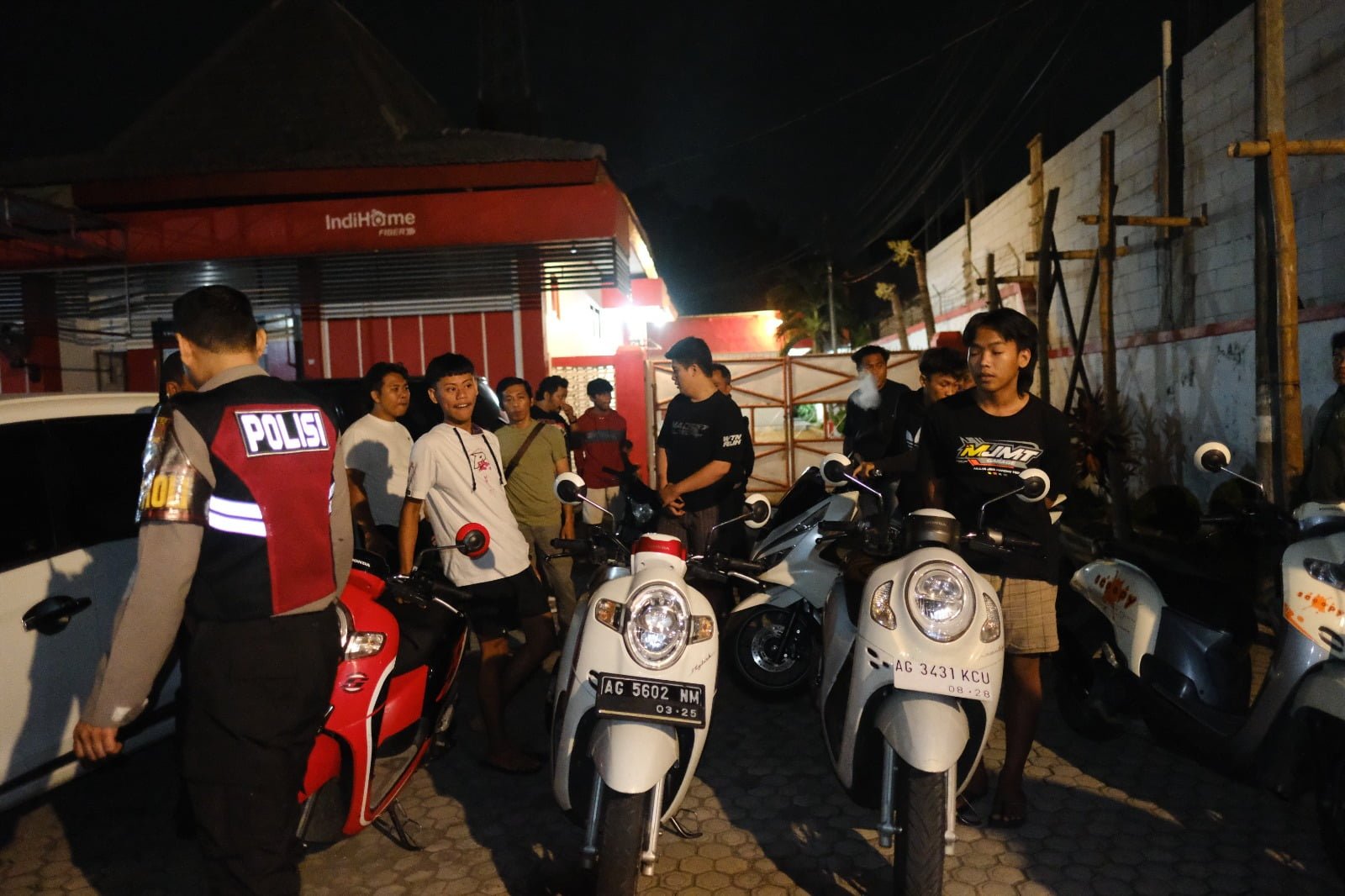 Sebanyak 11 anak baru gede alias ABG diamankan Polres Blitar Kota pada Selasa (26/03/2024).