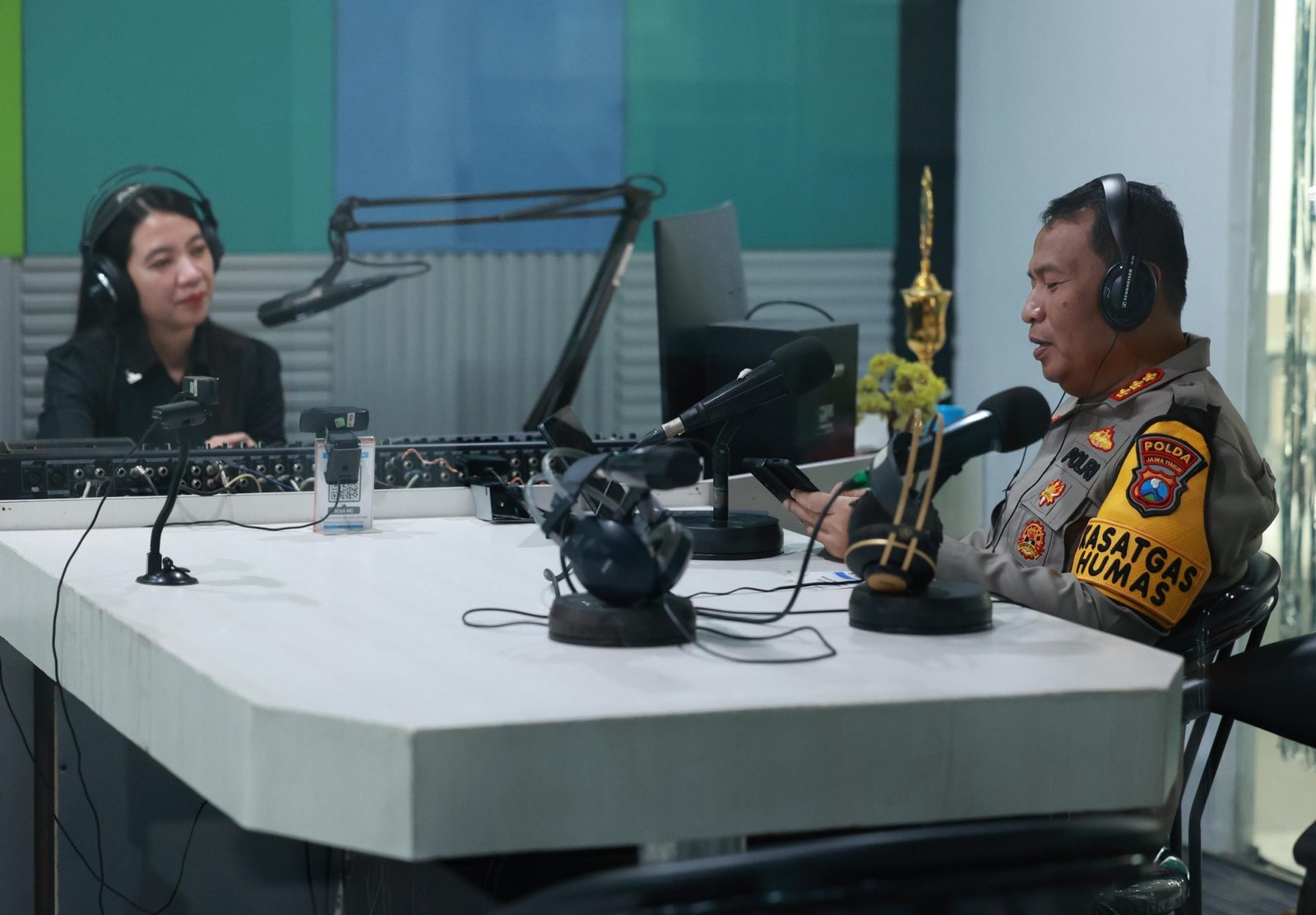 Berbagai upaya persiapan dilakukan oleh Polda Jawa Timur dalam pengamanan libur lebaran Idul Fitri 1445 H yang tinggal sepekan.