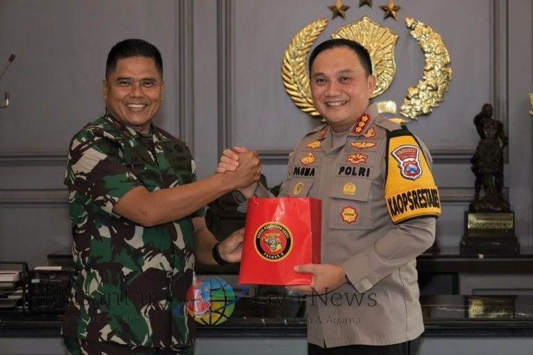 Jalin Silaturahmi, Danpasmar 2 Kunjungi Polrestabes Surabaya