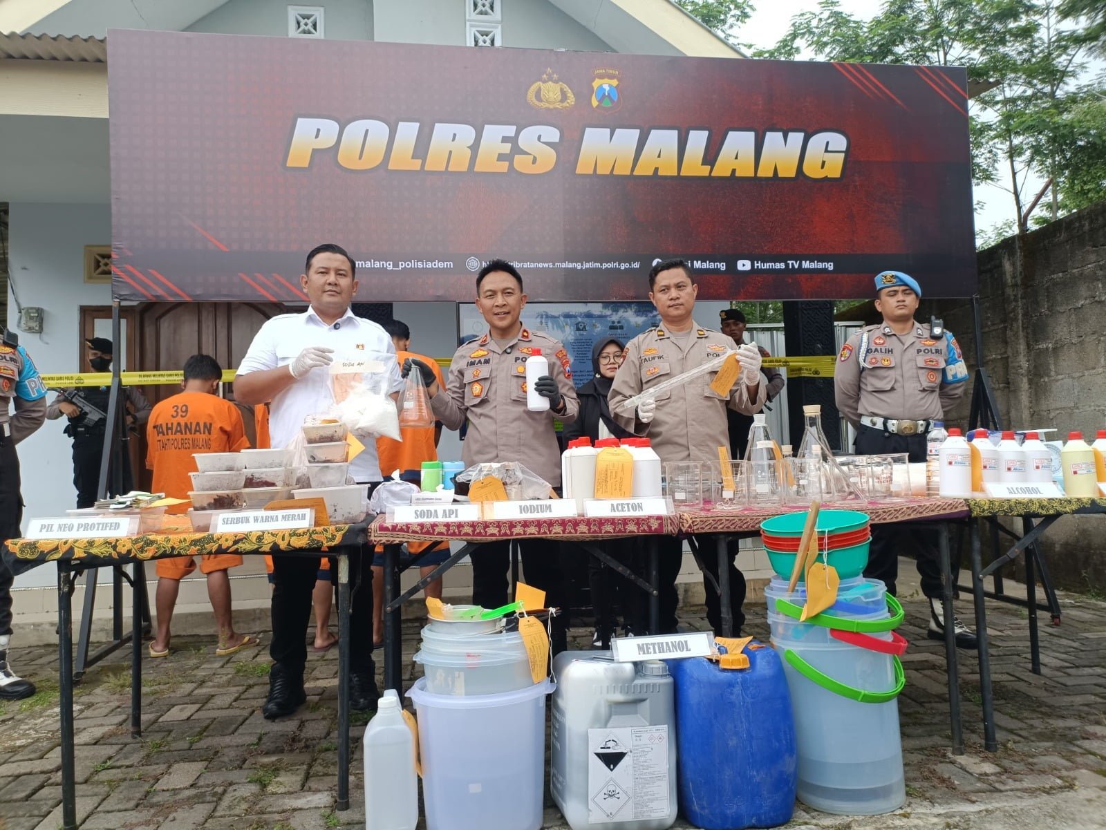 Aparat Kepolisian Resor Malang, Polda Jatim, berhasil mengungkap praktik produksi narkotika jenis sabu di wilayah Kecamatan Pandaan, Kabupaten Pasuruan.