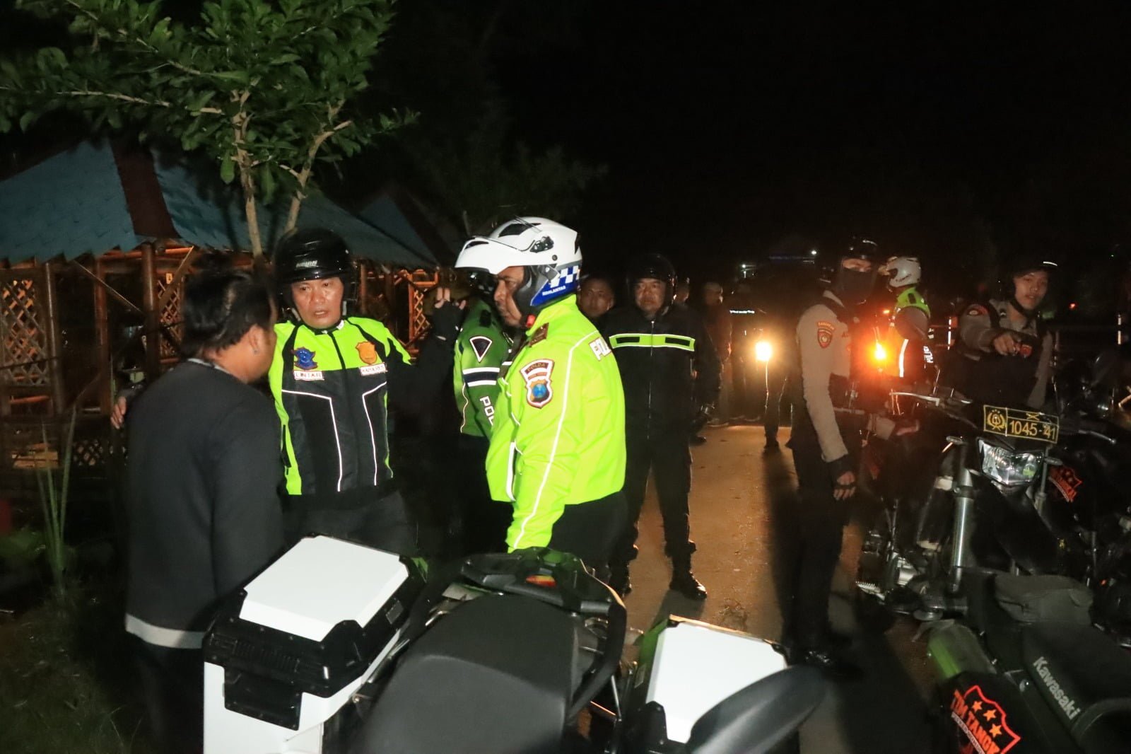 AKBP Lintar Mahardhono, S.H, S.I.K, M.I.K Kapolres Bondowoso : RANGSANG MILENIAL BONDOWOSO BANGGA MEMBANGUN TANAH KELAHIRANYA