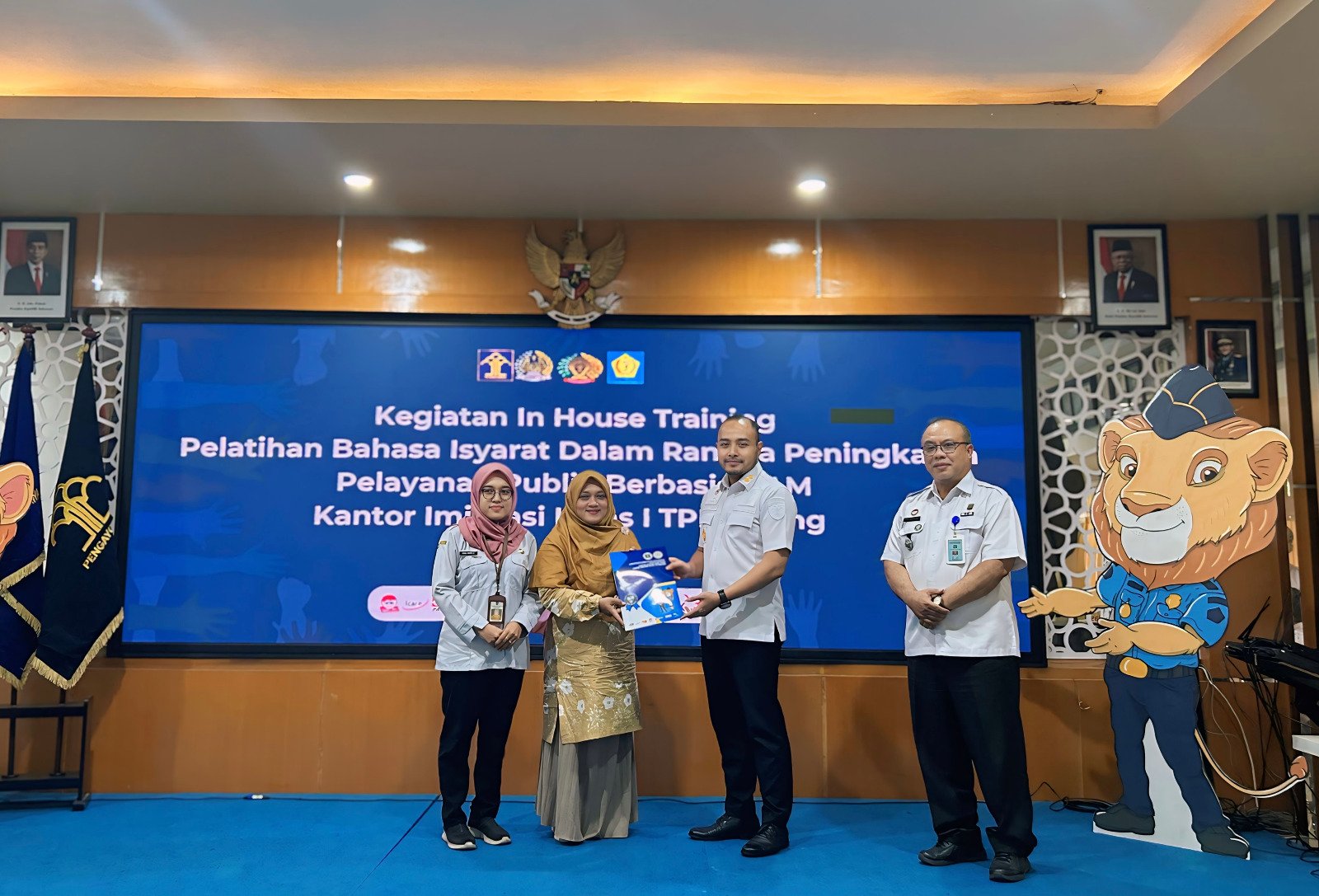 Kantor Imigrasi Kelas I TPI Malang Giatkan Pelatihan Bahasa Isyarat untuk Peningkatan Pelayanan Publik Berbasis HAM