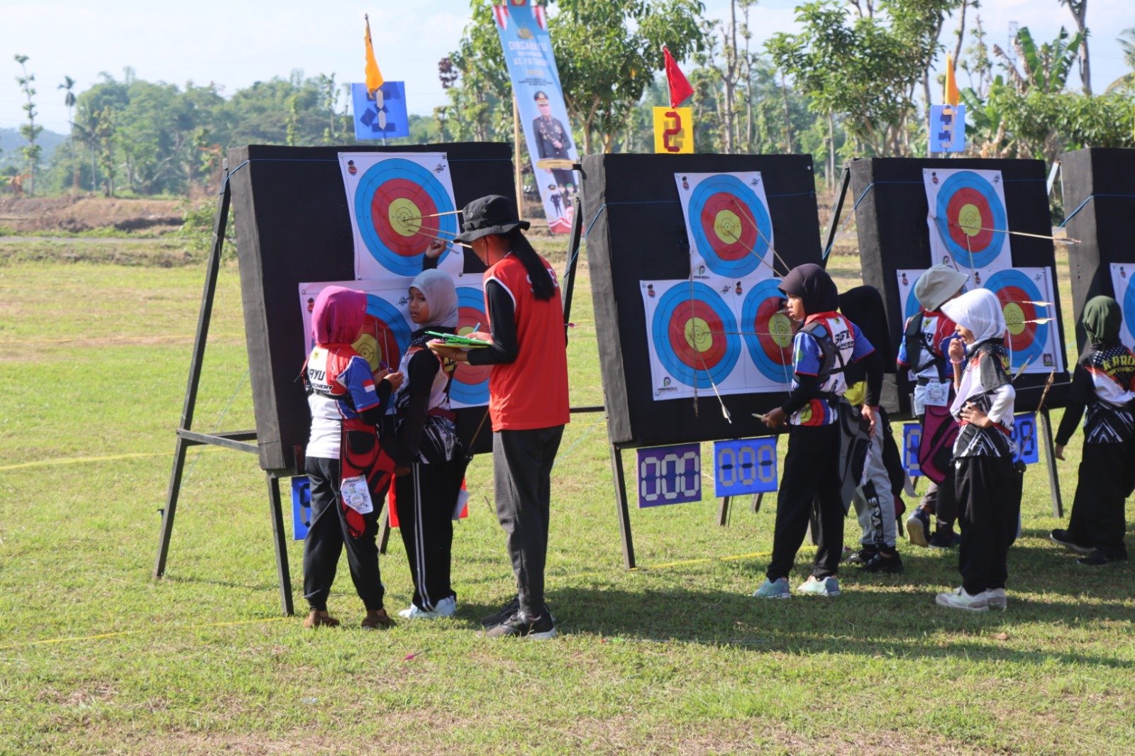 Polres Bondowoso adakan lomba panahan dalam rangka HUT Bhayangkara ke 78 
