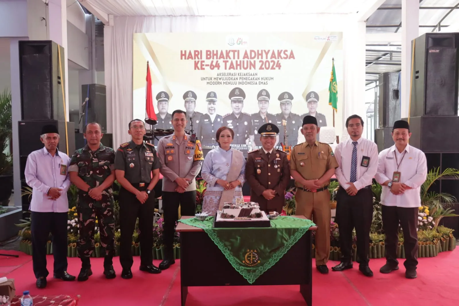 Soliditas Penegak Hukum Polres Magetan Kirim Tumpeng ke Kejari di Hari Bhakti Adhyaksa ke-64